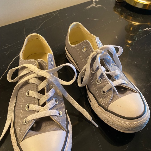 Gray Converse Tennis Shoes size 6 - Picture 1 of 5